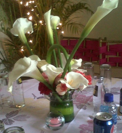 centro de mesa con base de cristal & alcatraz $180